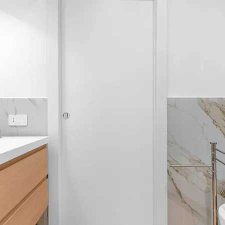 Vitruvio Palace - La Vista Apartman Milánó