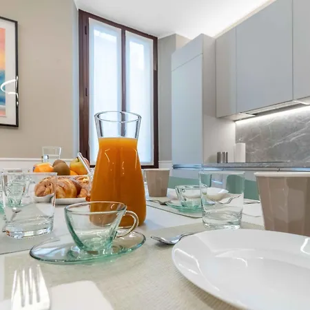 Vitruvio Palace - La Vista Apartman