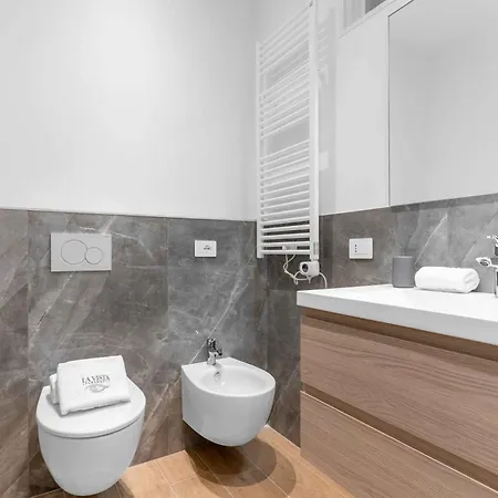 Vitruvio Palace - La Vista Milánó